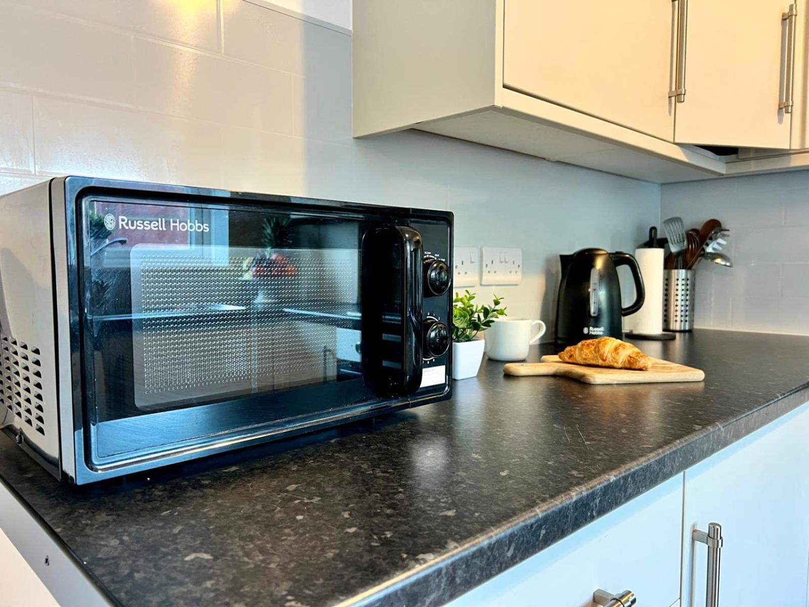 Amensa Stay Thamesmead  Ngoại thất bức ảnh