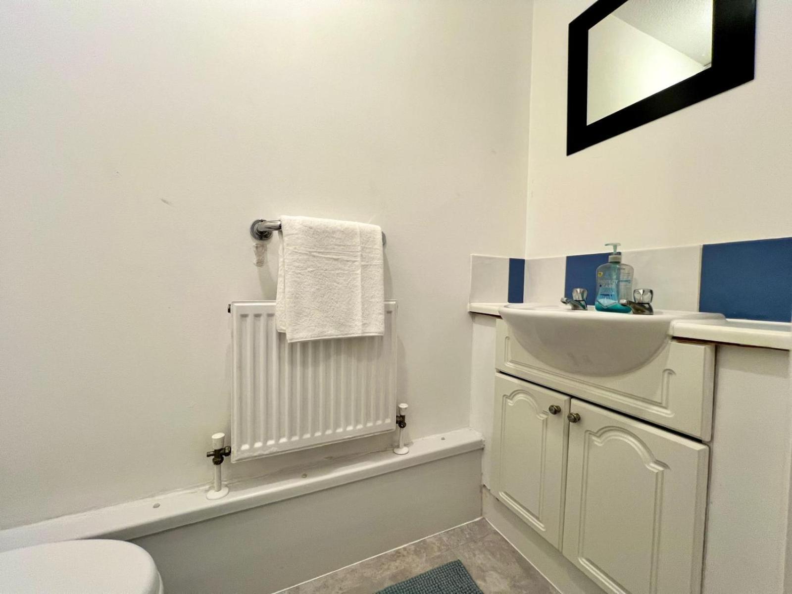 Amensa Stay Thamesmead  Ngoại thất bức ảnh